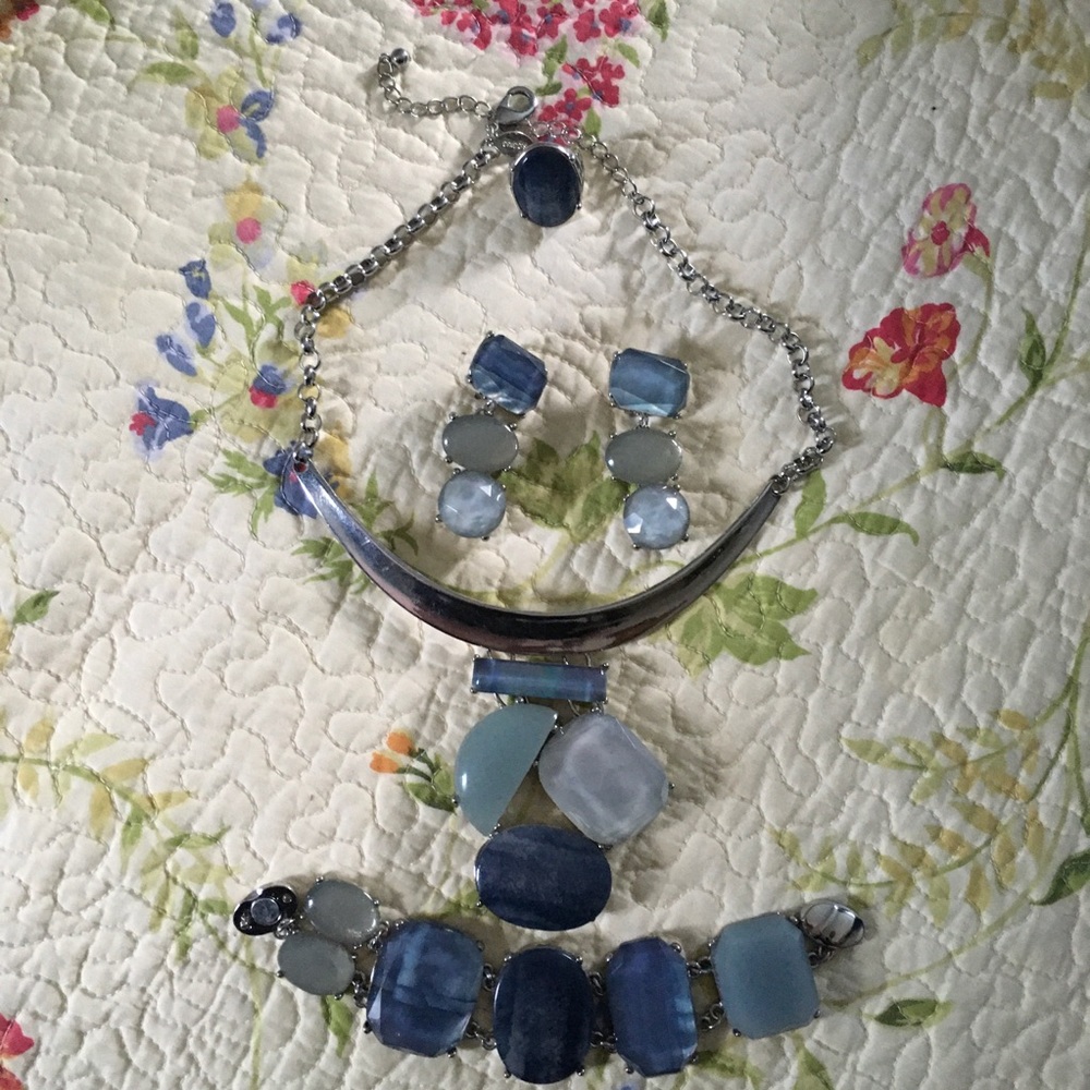 Blue necklace, earrings,bracelet & ring